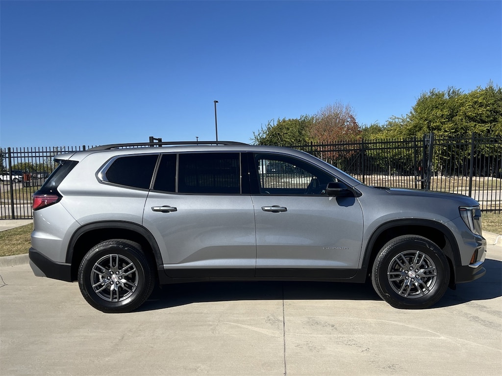 Used 2025 GMC Acadia Elevation SUV