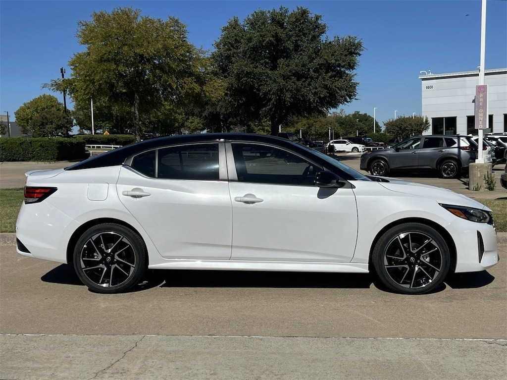 New 2025 Nissan Sentra SR Sedan