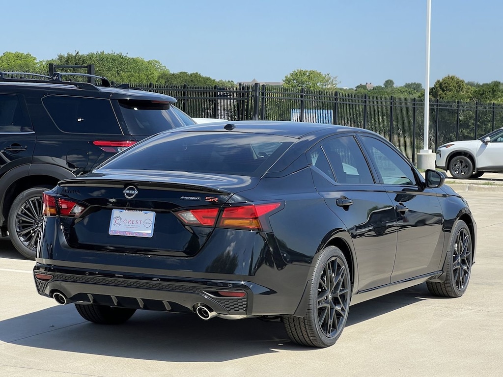 New 2026 Nissan Altima SR Sedan