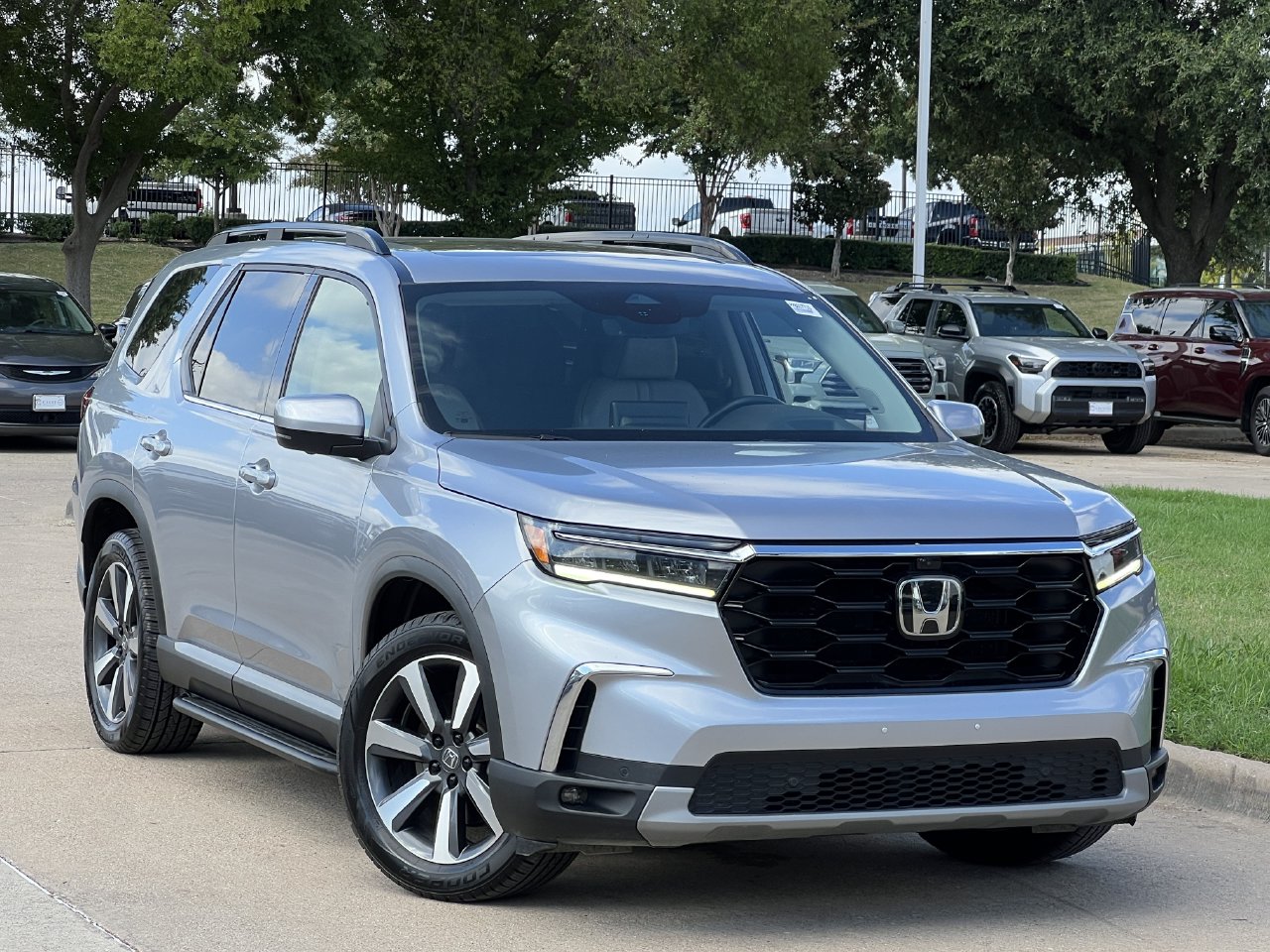 Lunar Silver 2023 Honda Pilot SUV / Crossover All-Wheel Drive Automatic
