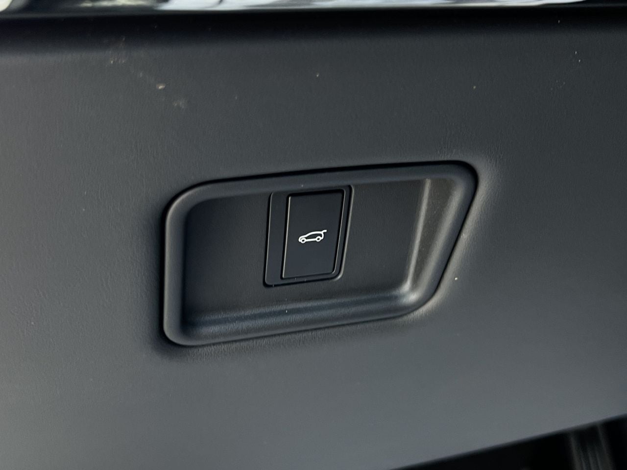 2025 Land Rover Range Rover Sport 14