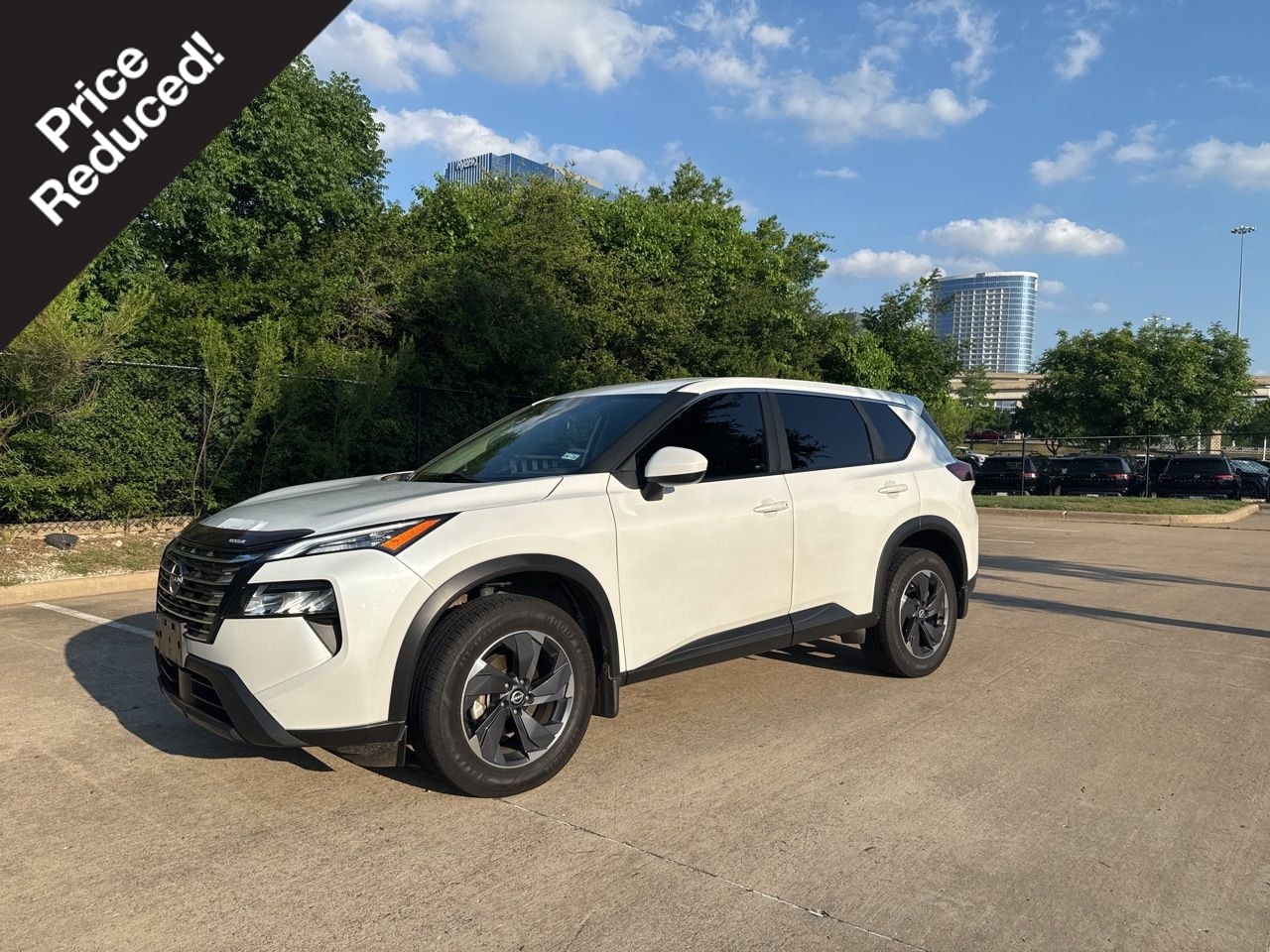 2024 Nissan Rogue SV FWD's photo