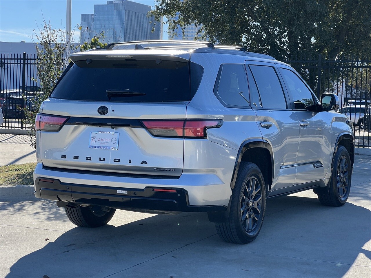 2025 Toyota Sequoia Platinum photo 4