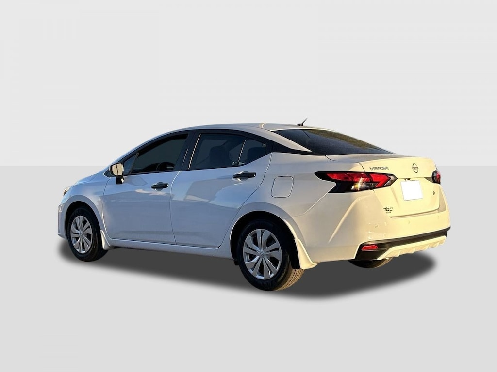 New 2025 Nissan Versa 1.6 S Sedan