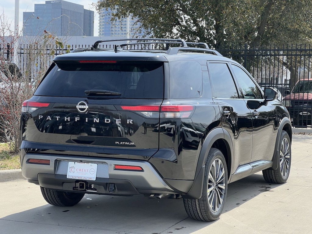 New 2026 Nissan Pathfinder Platinum SUV