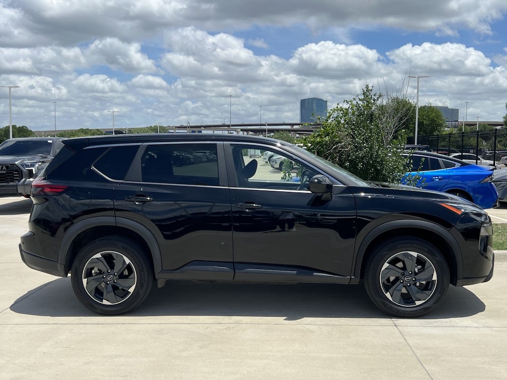 Used 2025 Nissan Rogue SV SUV