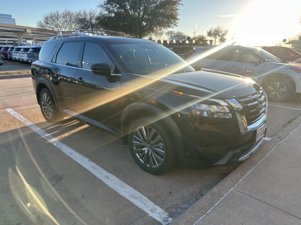 Certified 2025 Nissan Pathfinder SL SUV