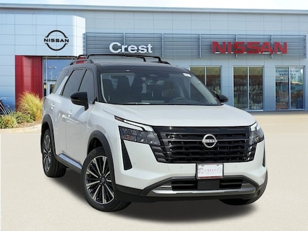 2026 Nissan Pathfinder Platinum SUV