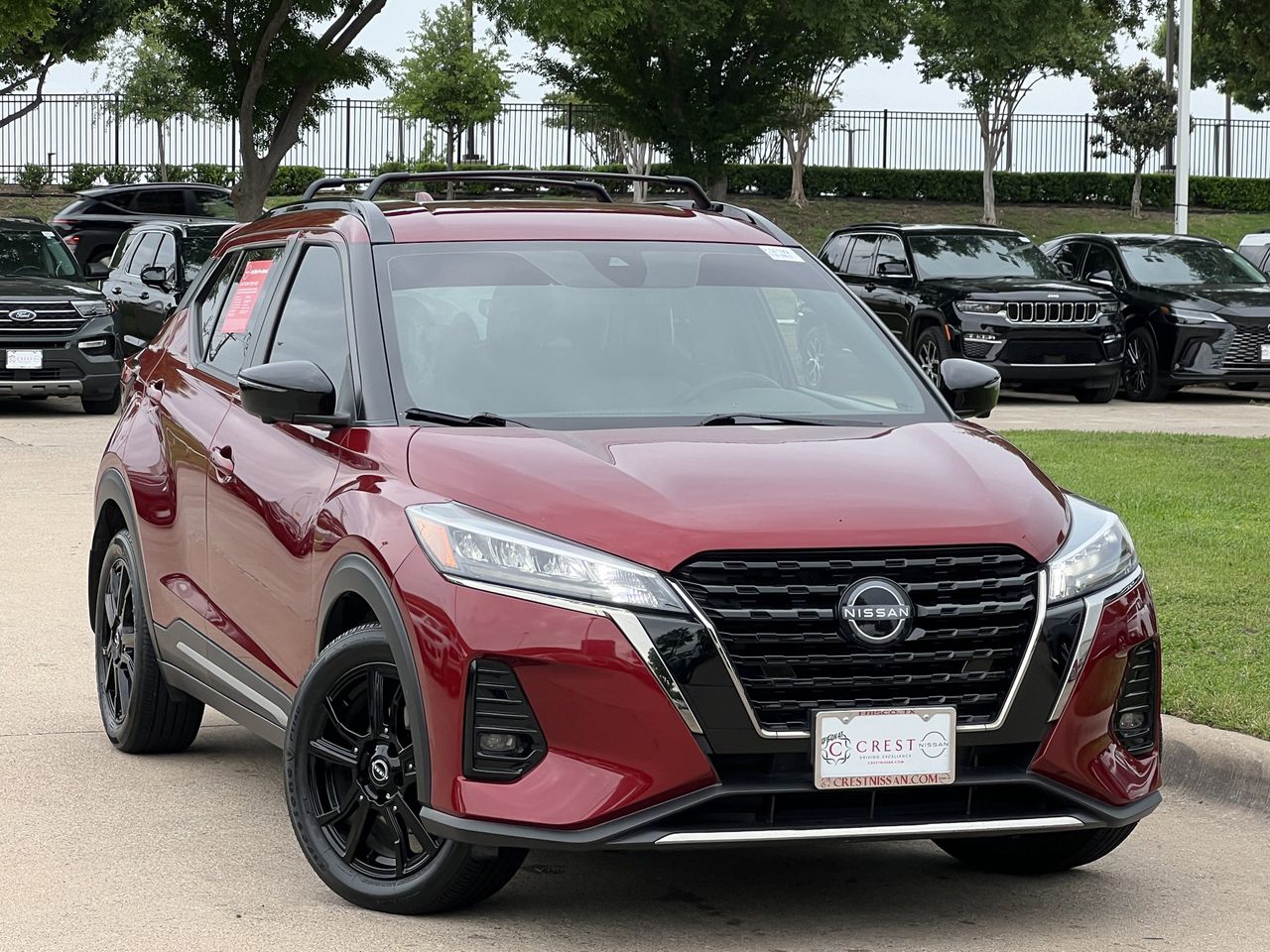 2023 Nissan Kicks SR