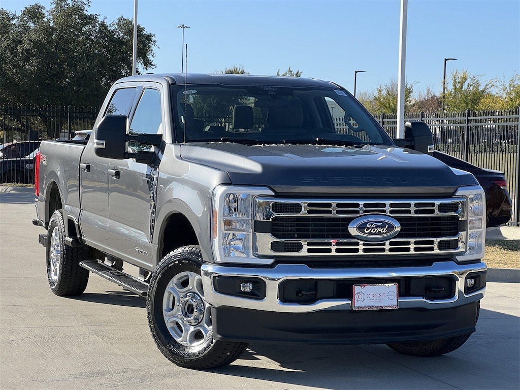 Used 2025 Ford F-250 XLT Truck Crew Cab