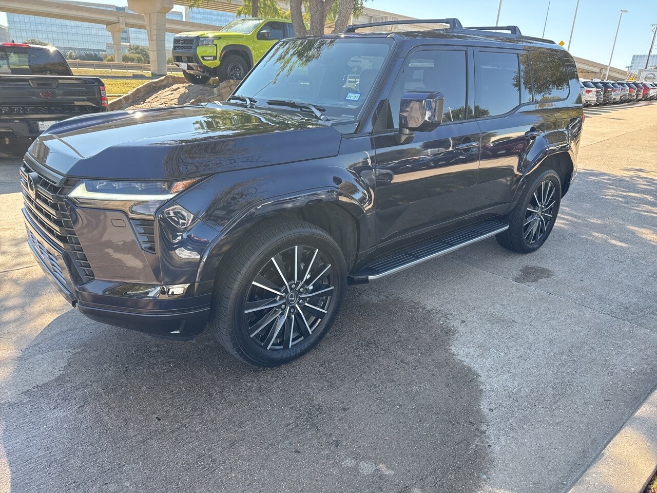 2024 Lexus GX 550 Luxury photo 2