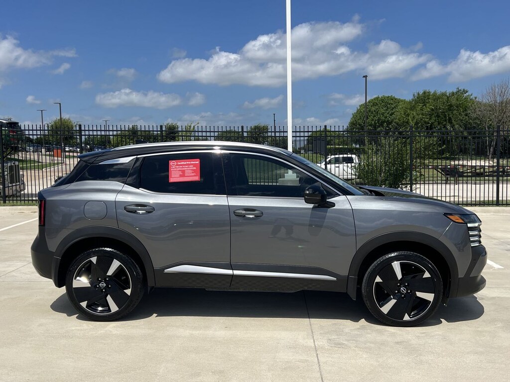 Used 2025 Nissan Kicks SR SUV
