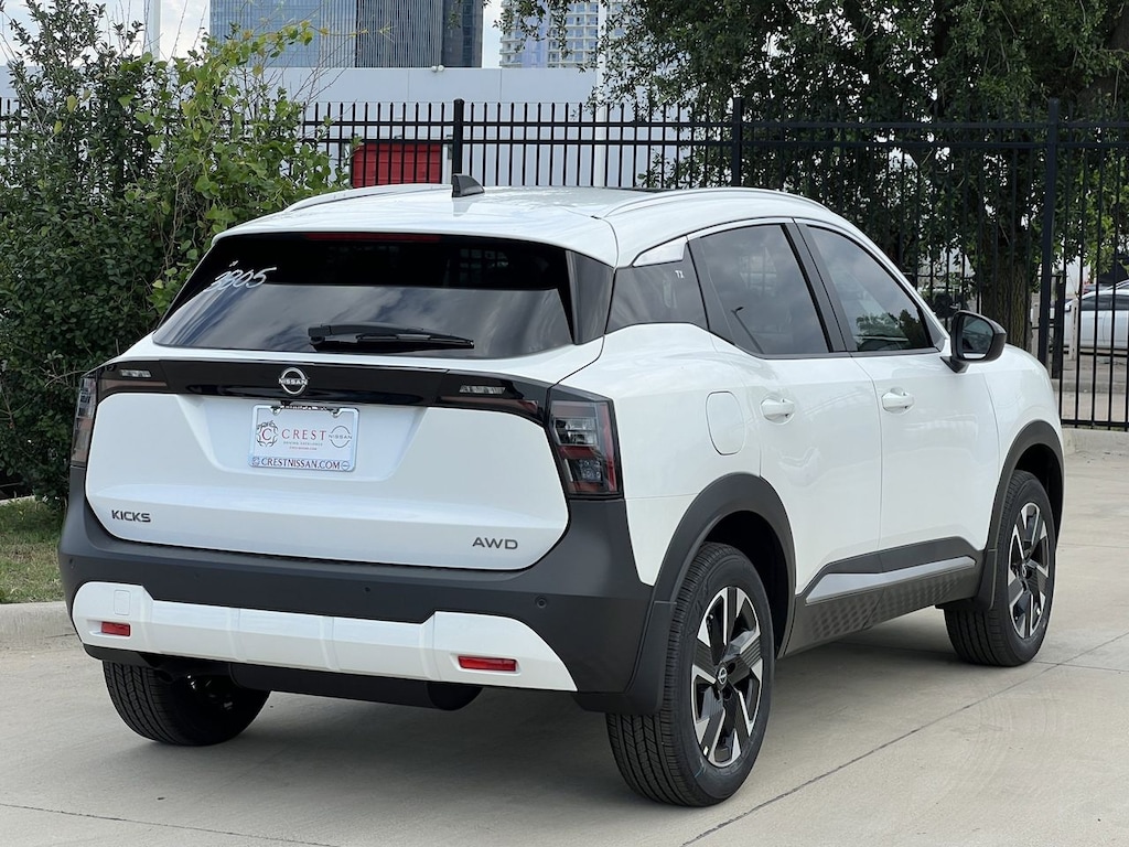 New 2026 Nissan Kicks SV SUV