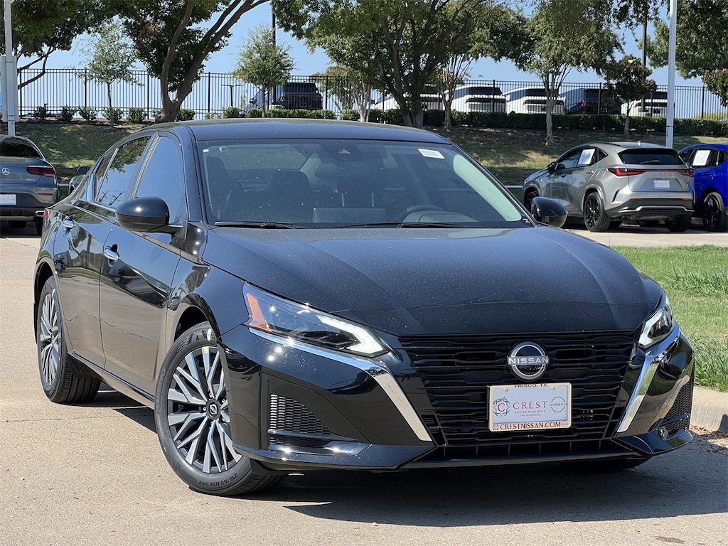 New 2025 Nissan Altima SV Sedan