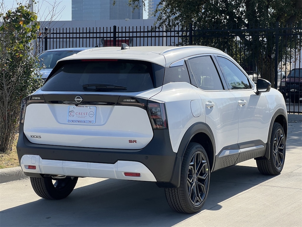 New 2026 Nissan Kicks SR SUV