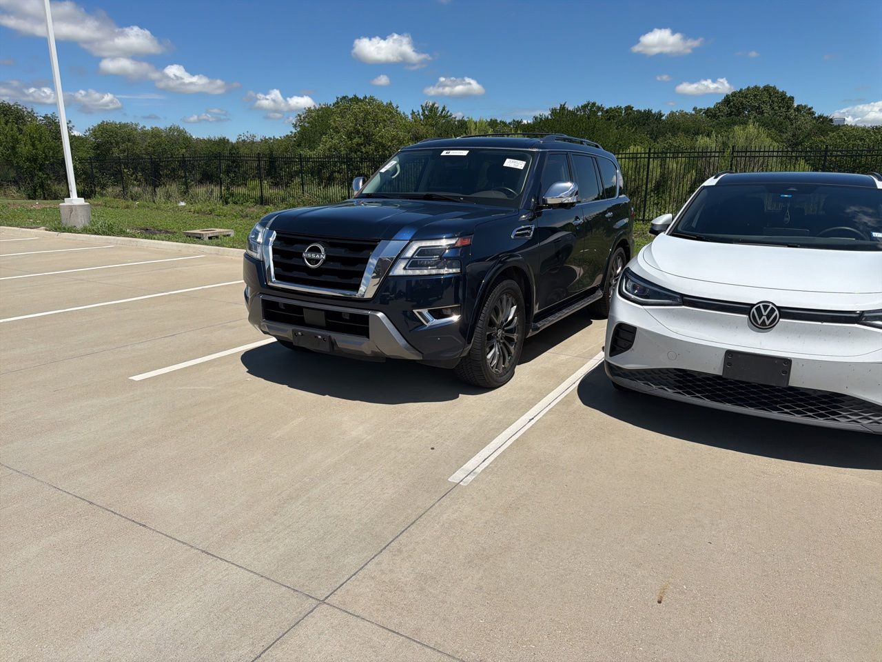 2023 Nissan Armada Platinum 4X4's photo