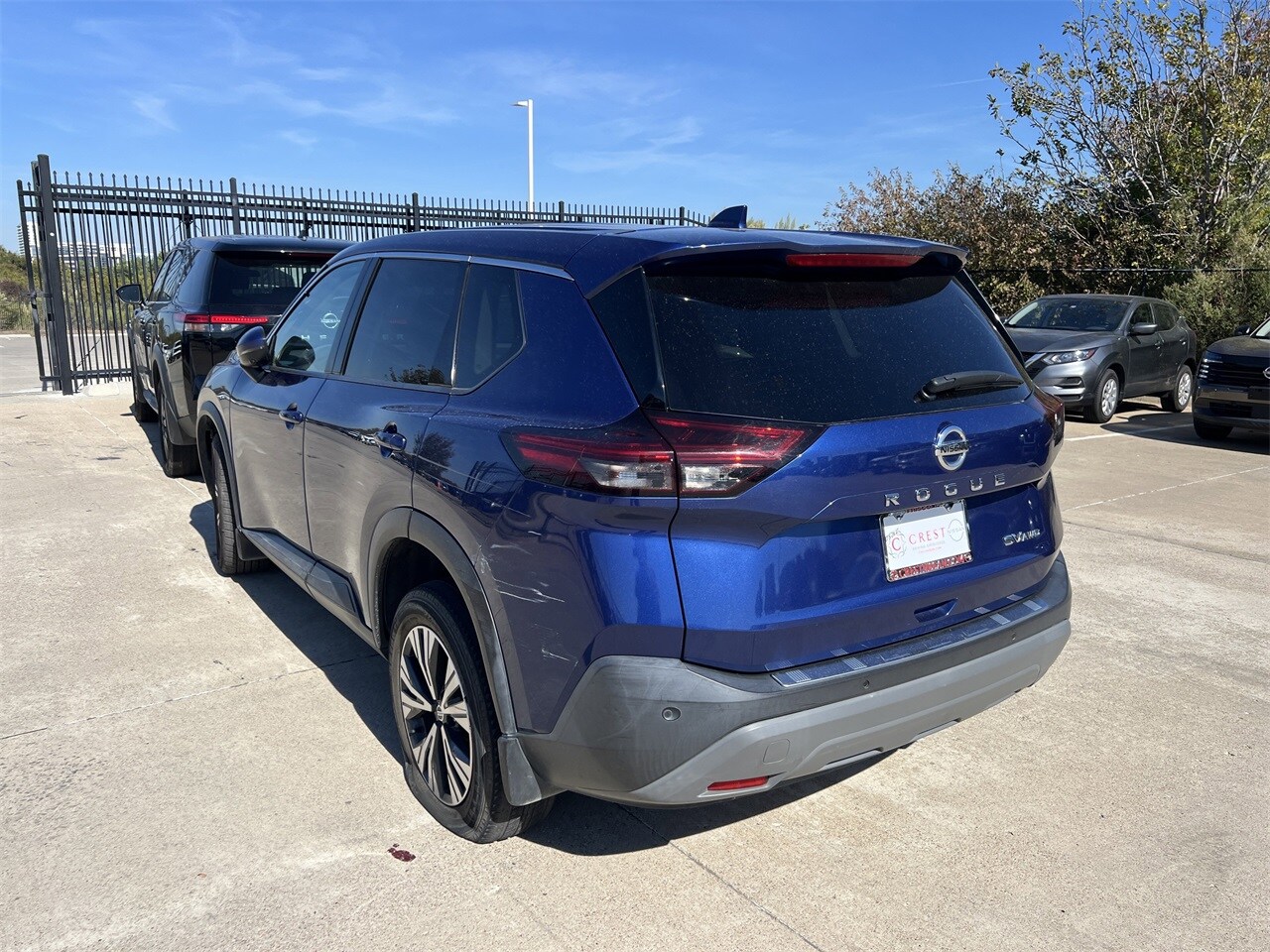 2021 Nissan Rogue SV photo 4