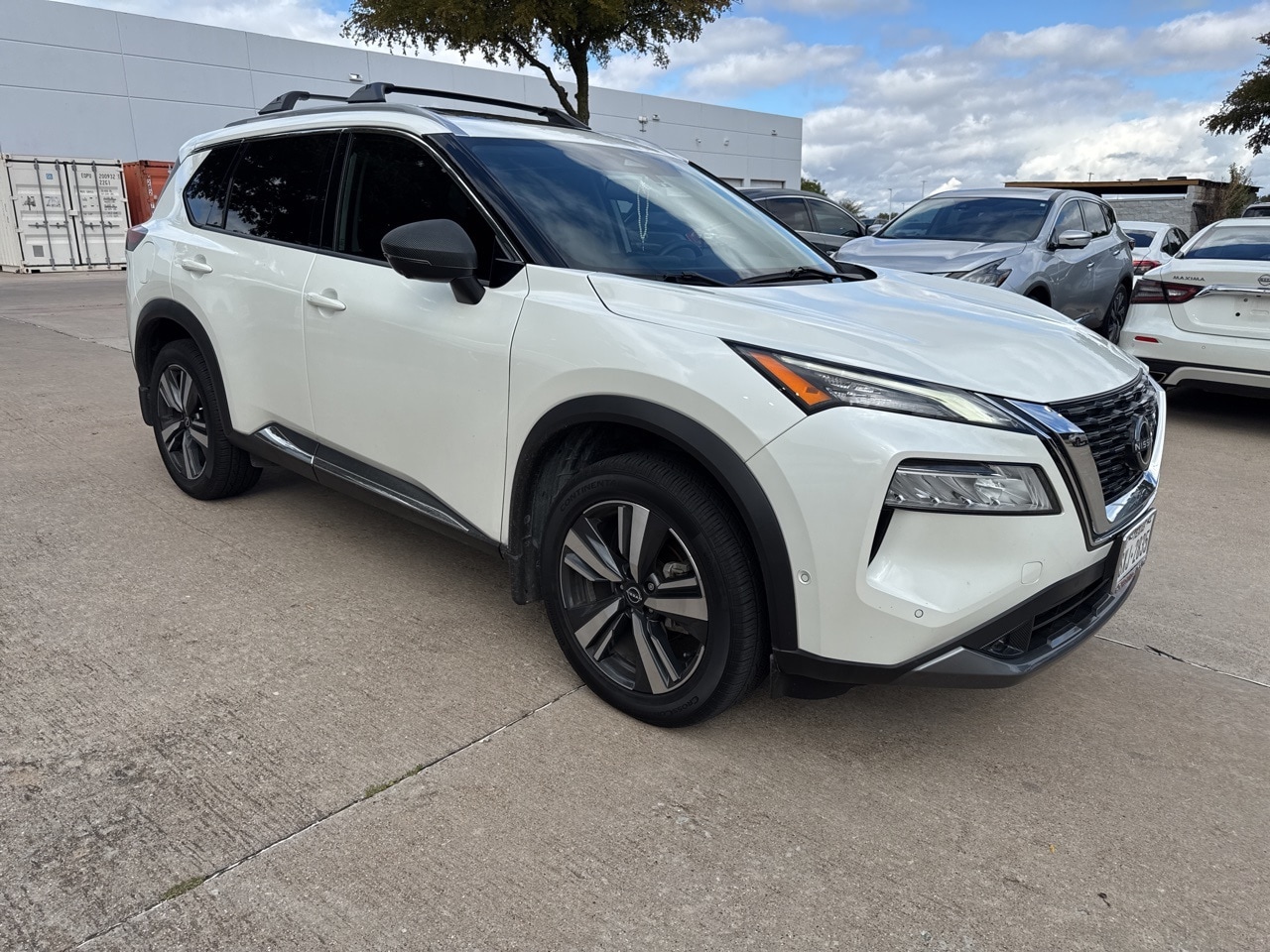 2022 Nissan Rogue SL