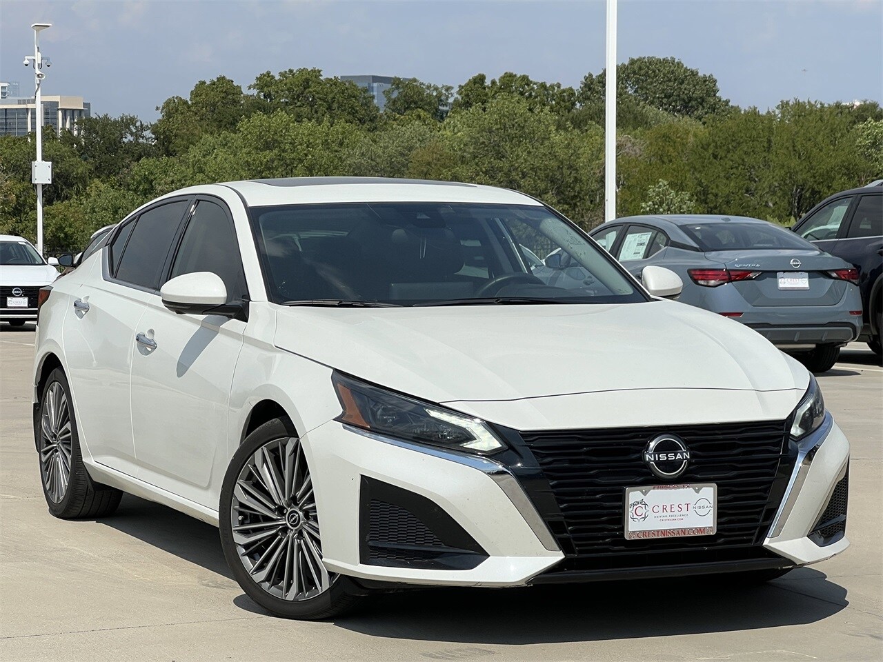2024 Nissan Altima 2.5 SL photo 2