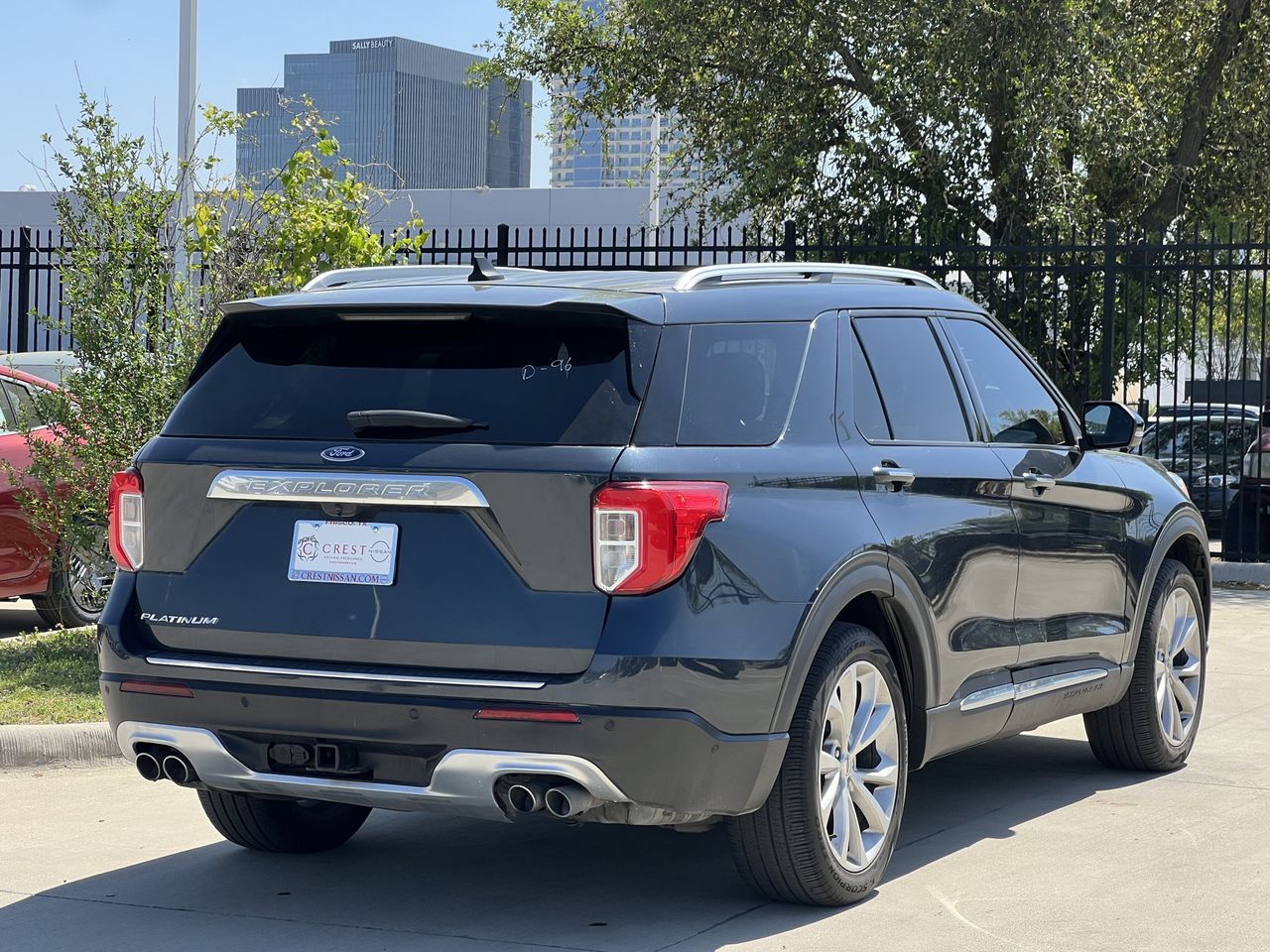 View vehicle photo 4