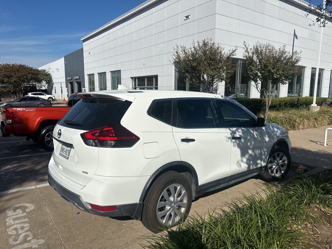 2019 Nissan Rogue S photo 4