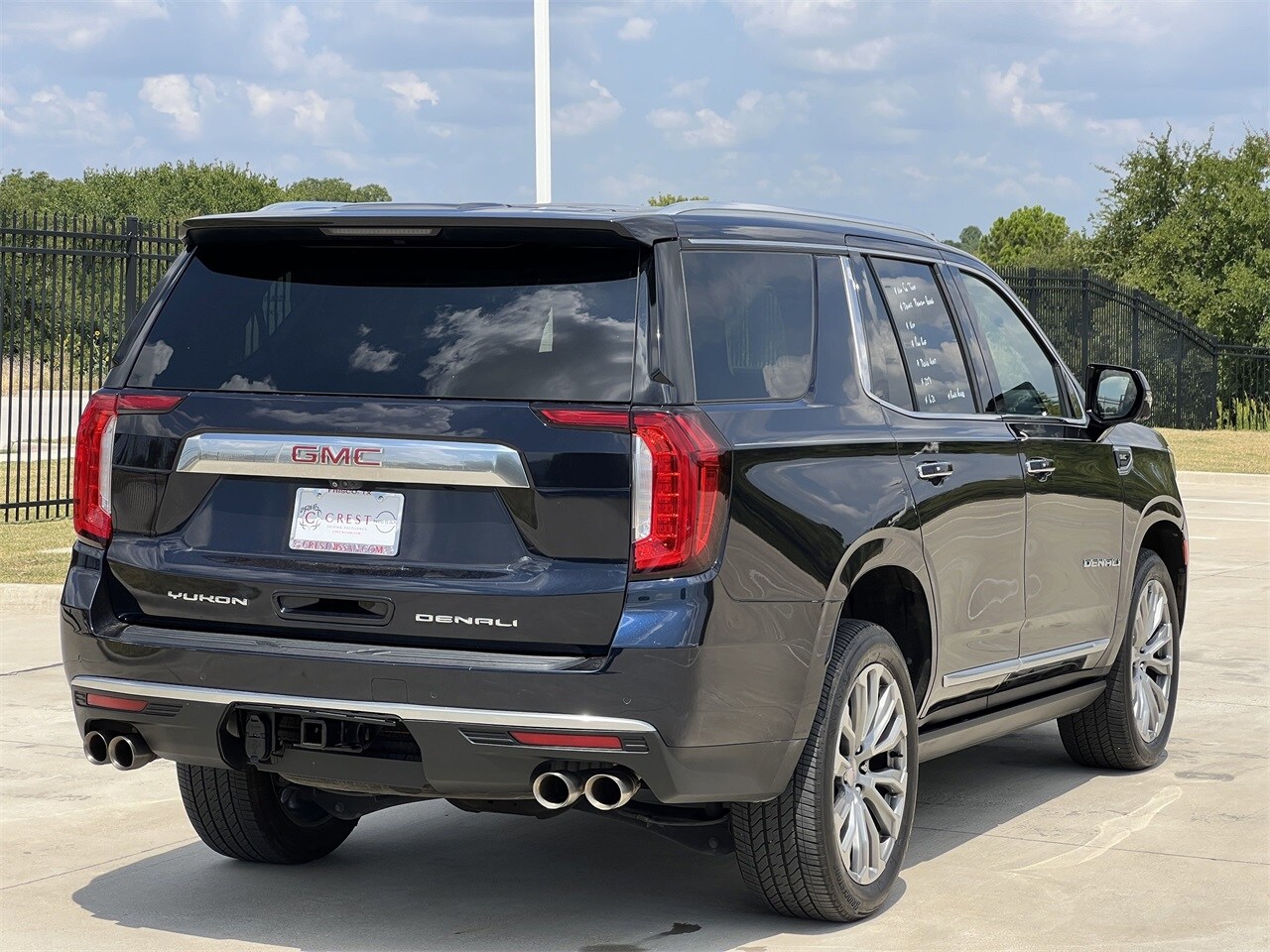 2021 Gmc Yukon Denali photo 4