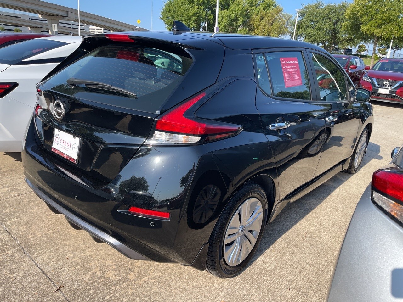 2023 Nissan Leaf S photo 4