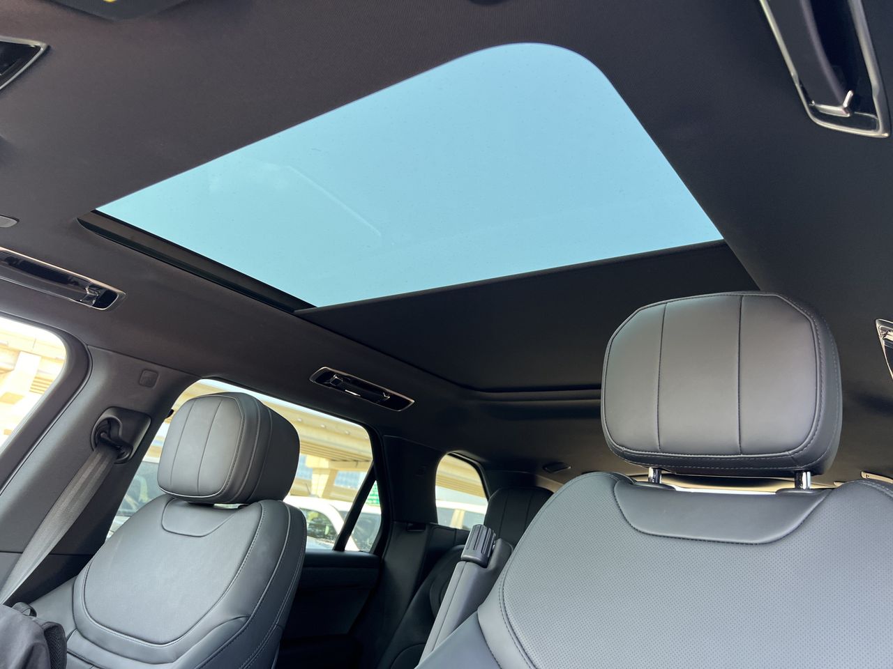 2025 Land Rover Range Rover Sport 25