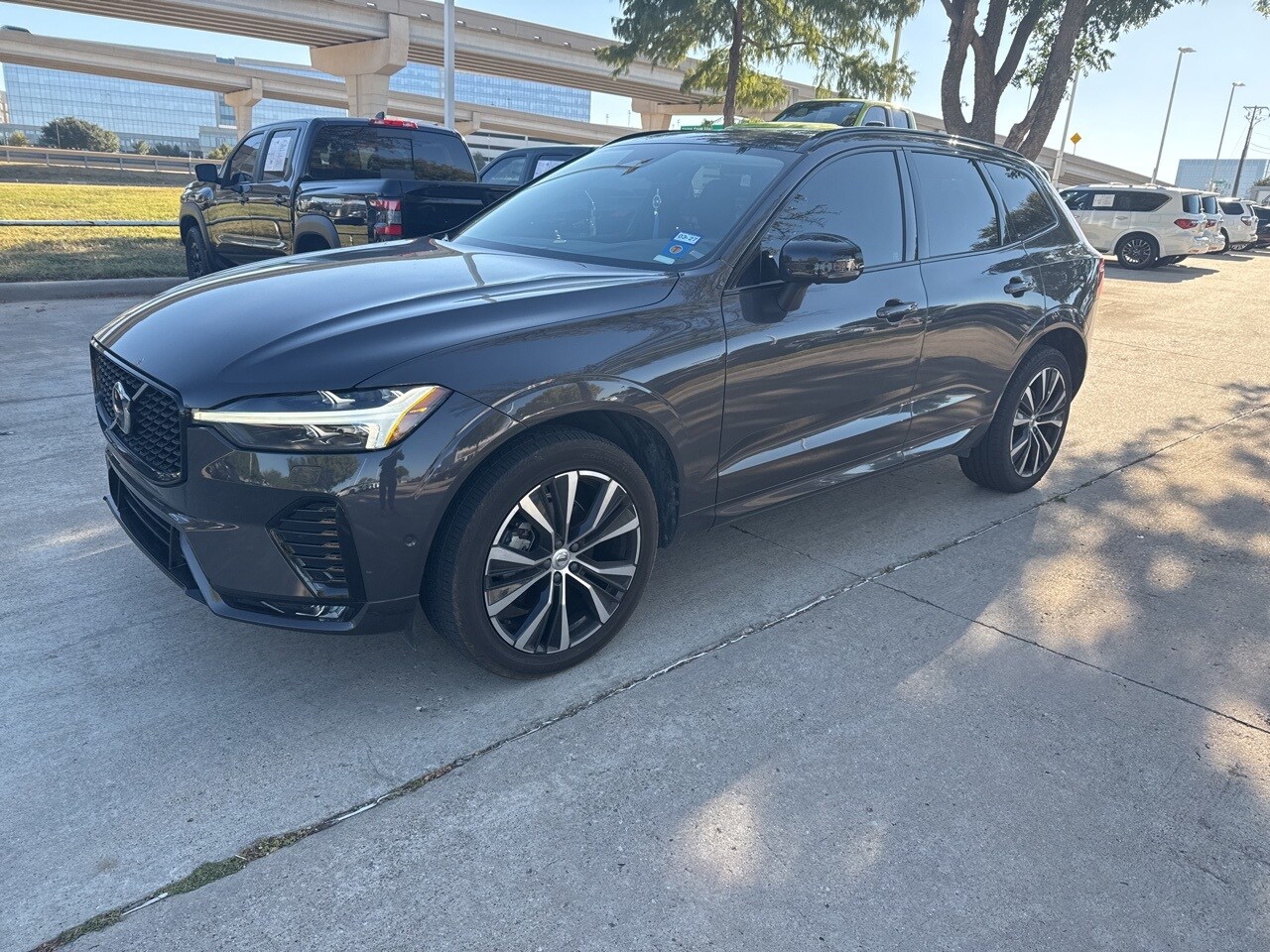 2024 Volvo XC60 B5 Plus photo 2