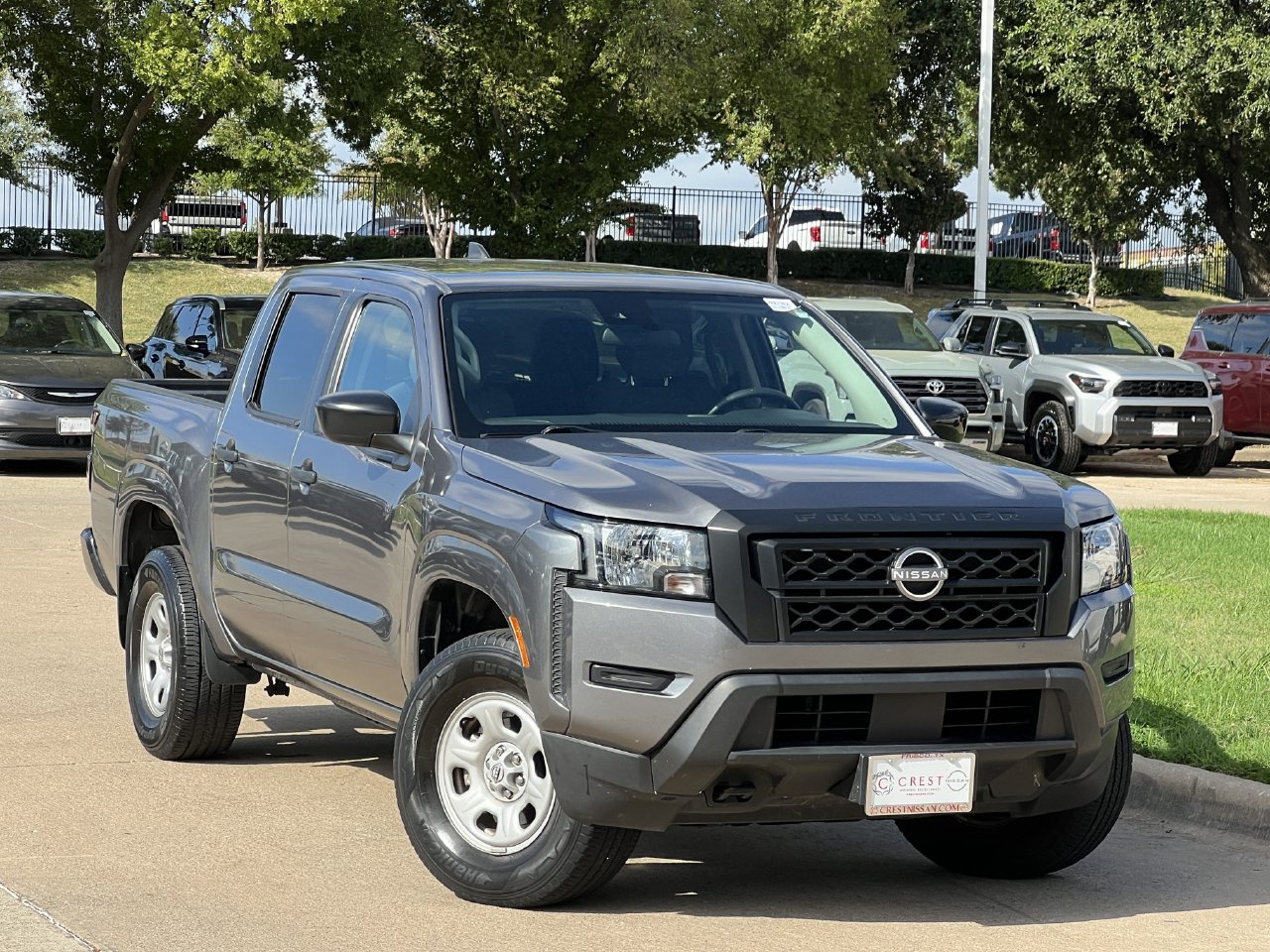 2023 Nissan Frontier 2