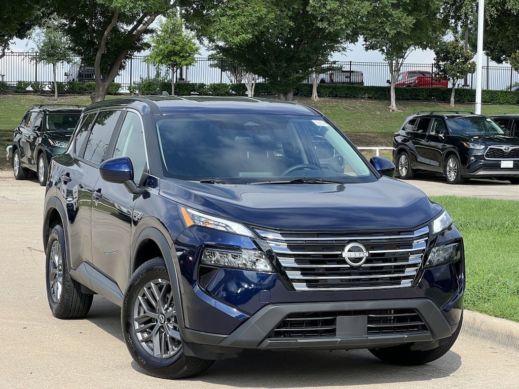 Used 2026 Nissan Rogue SV SUV