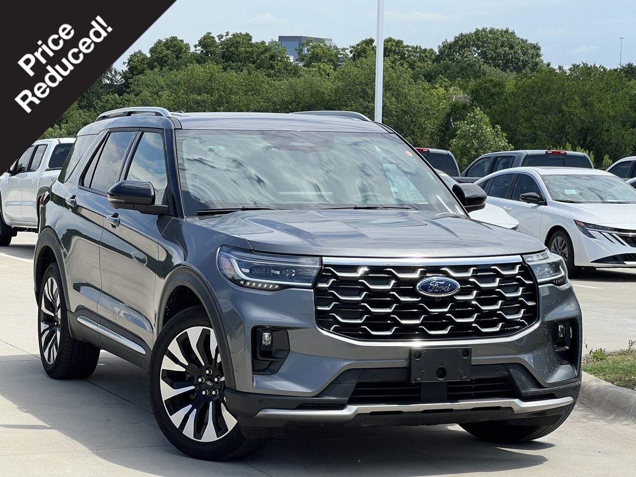 2025 Ford Explorer Platinum 4WD (PL535)'s photo