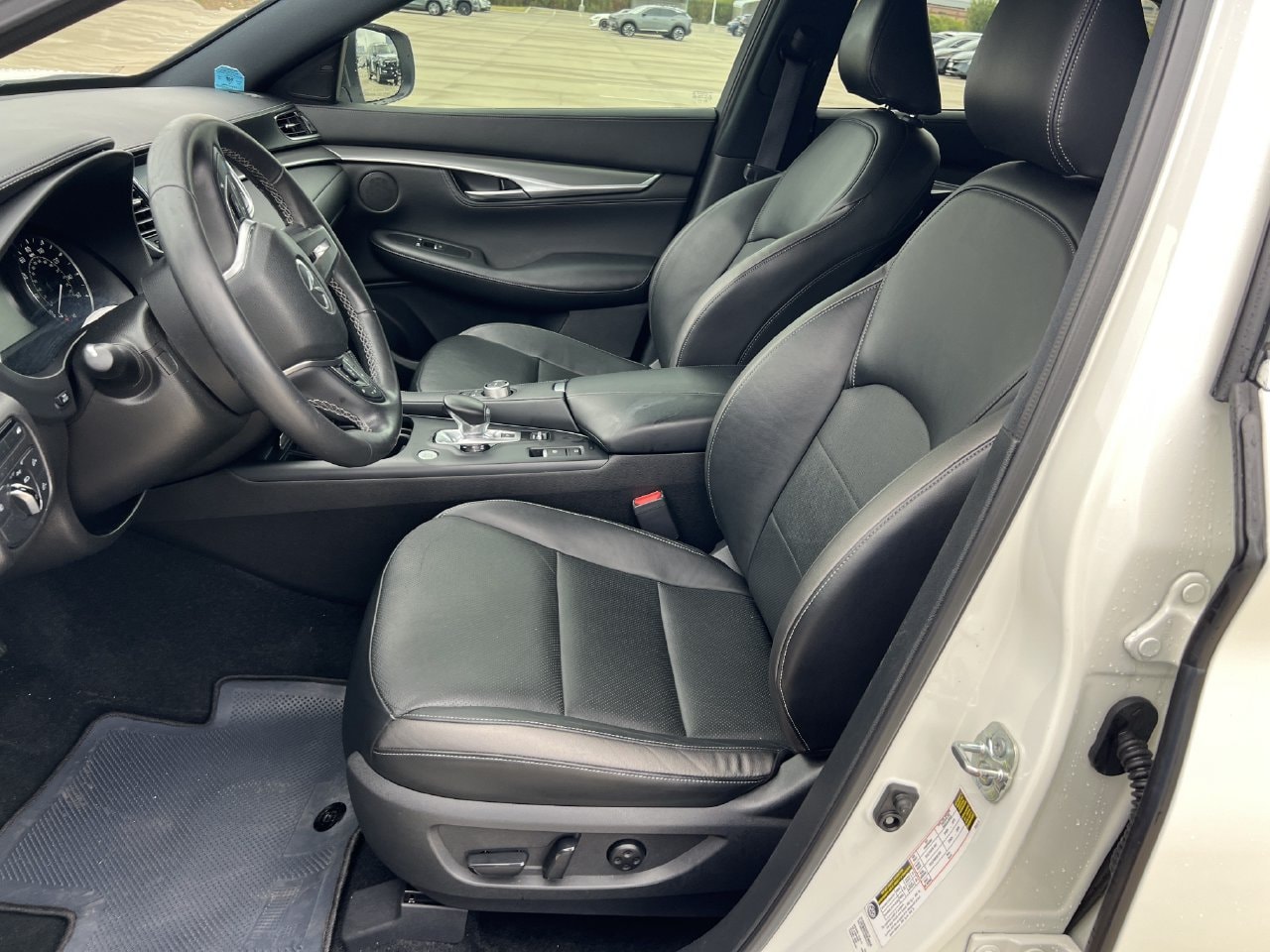 2023 INFINITI QX55 6