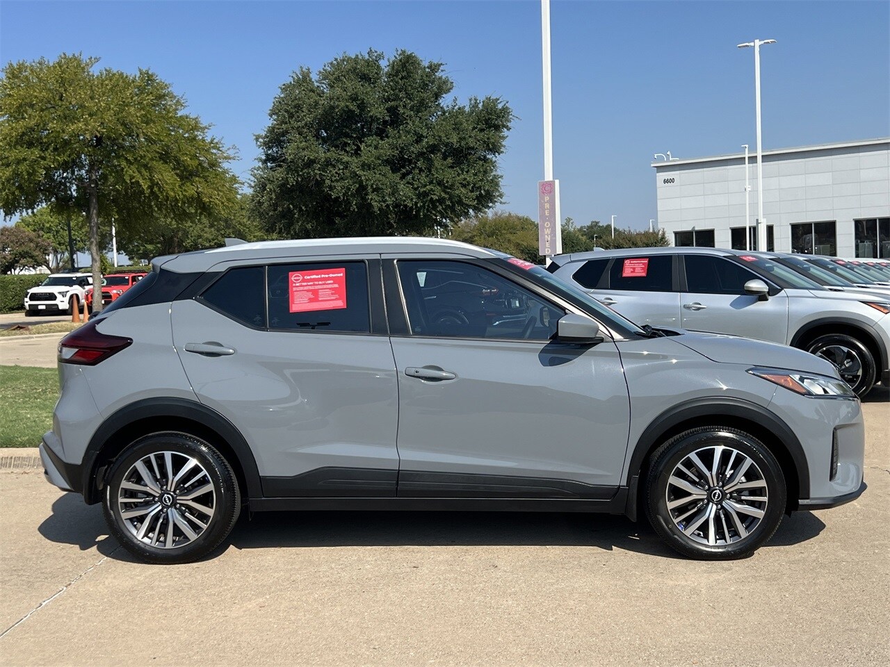 2024 Nissan Kicks SV photo 3