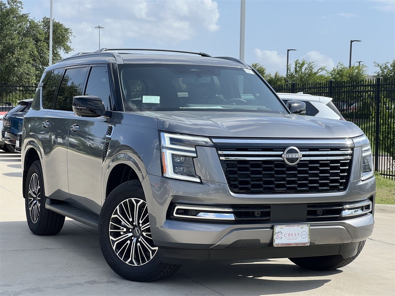 2025 Nissan Armada SL photo 2