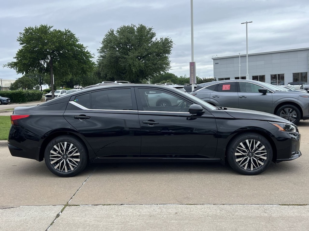 New 2026 Nissan Altima SV Sedan