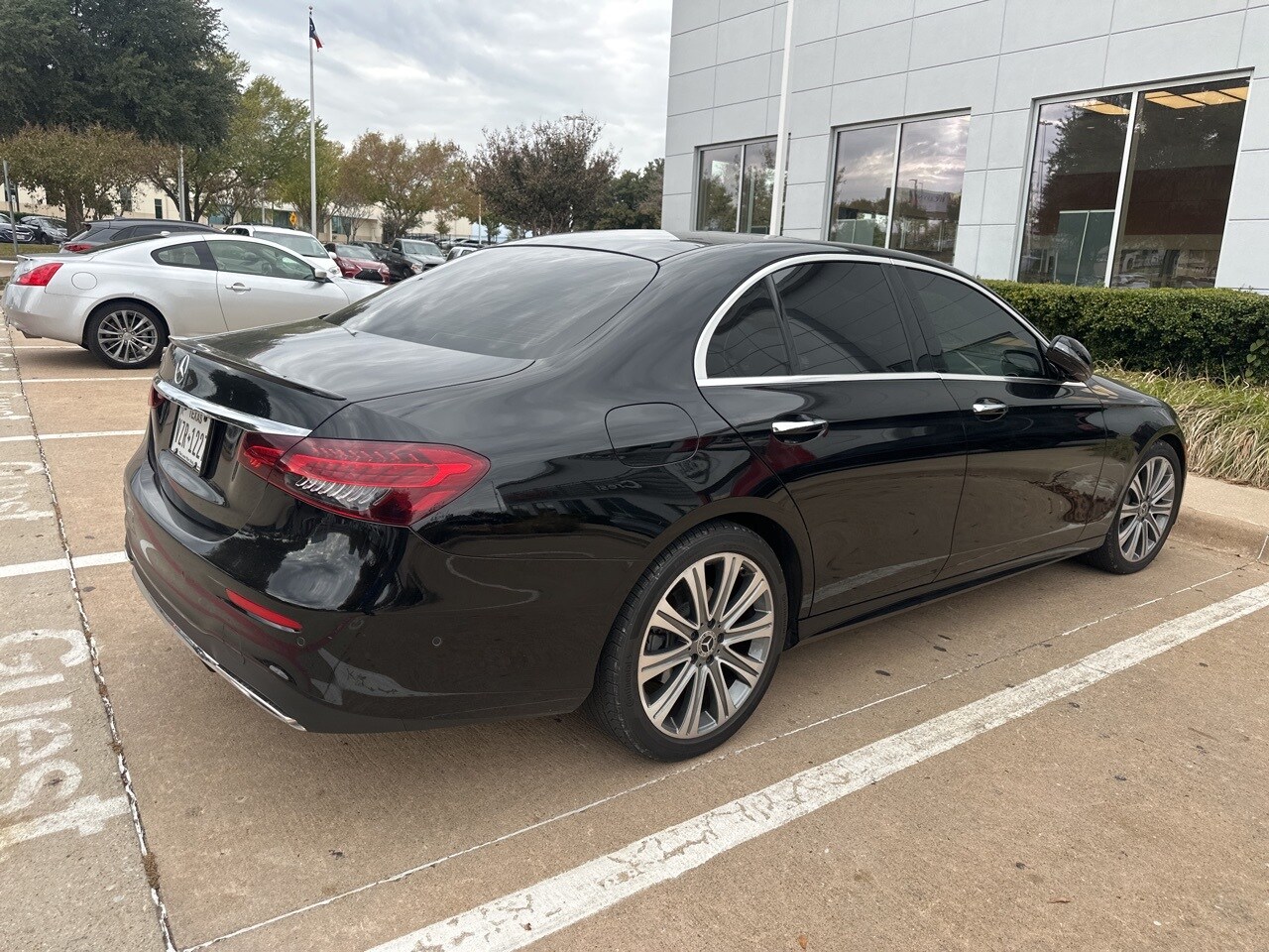 2023 Mercedes Benz E 350 Sedan photo 4