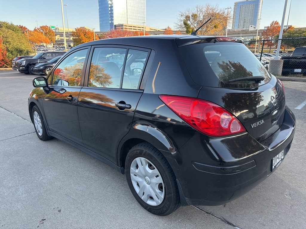 Used 2011 Nissan Versa 1.8 S Hatchback