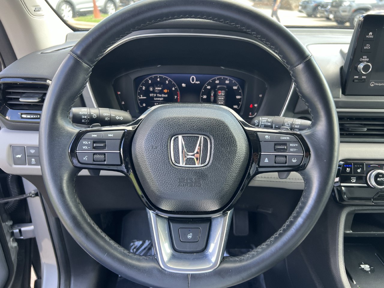 2023 Honda Pilot Elite - Photo 11