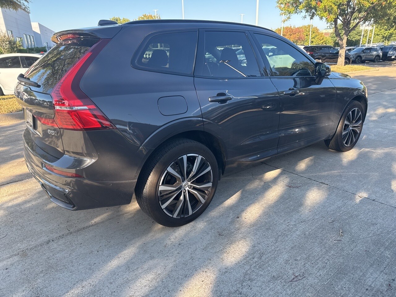 2024 Volvo XC60 B5 Plus photo 3