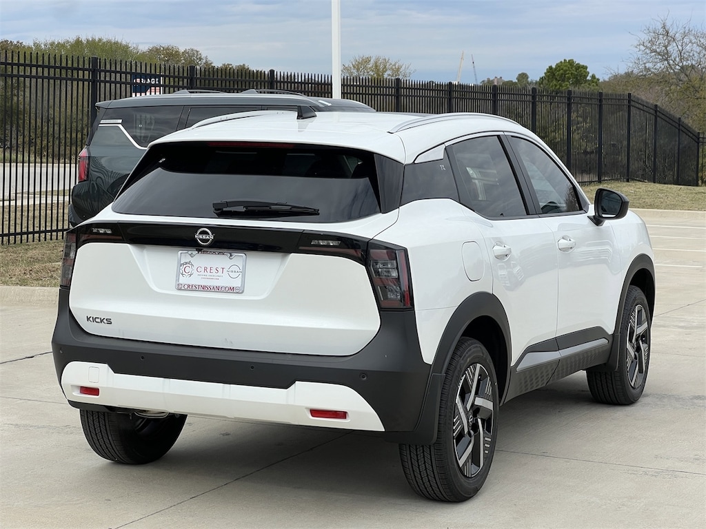 New 2026 Nissan Kicks SV SUV