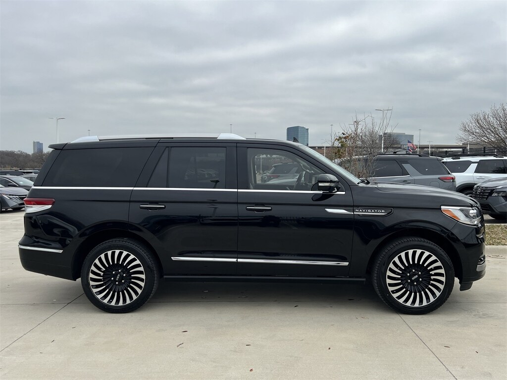 Used 2024 Lincoln Navigator Premiere SUV