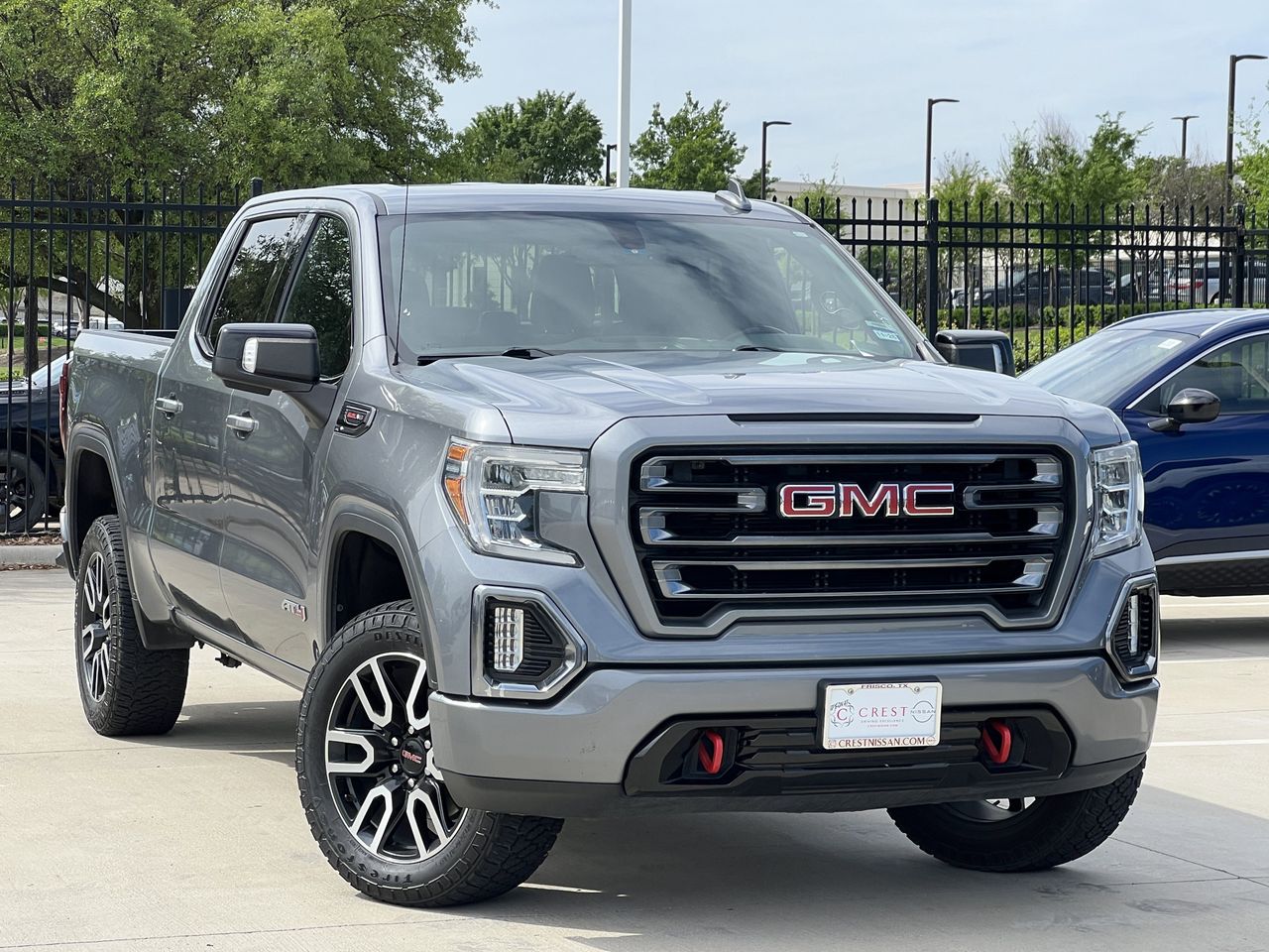 View vehicle photo 2