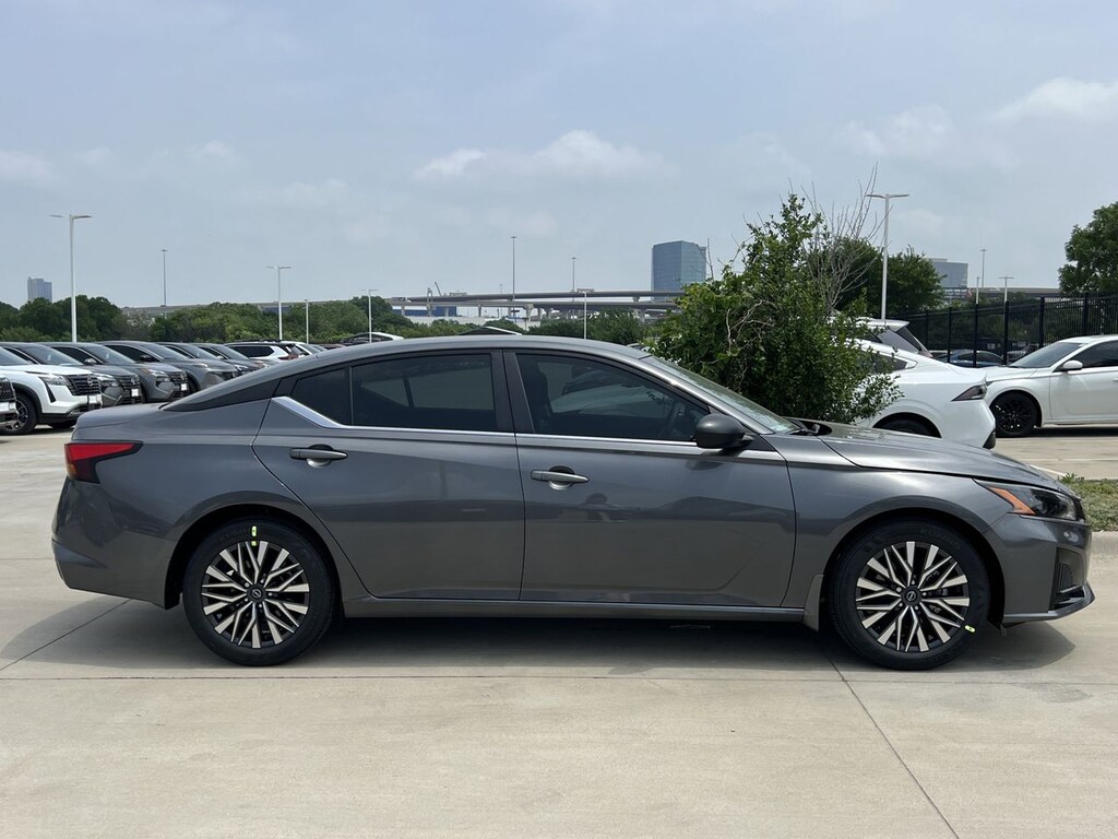 New 2026 Nissan Altima SV Sedan