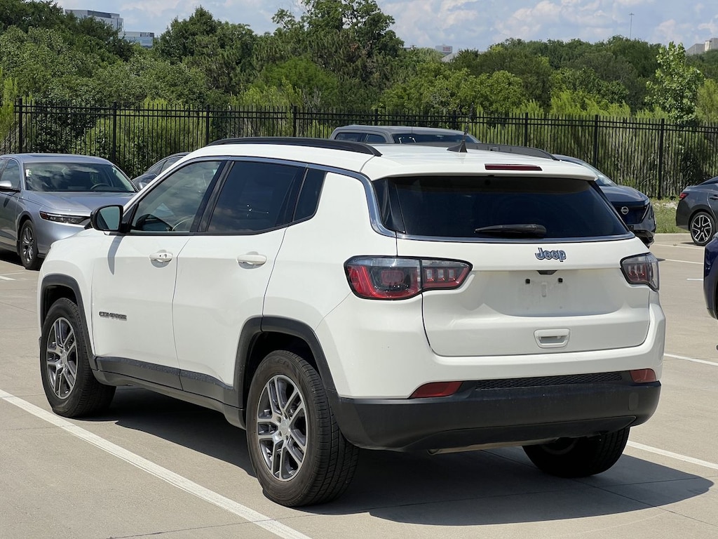 Used 2018 Jeep Compass Latitude SUV
