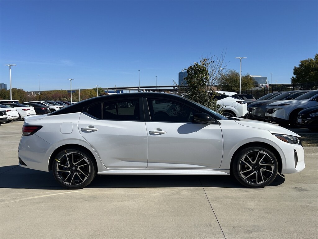 New 2025 Nissan Sentra SR Sedan