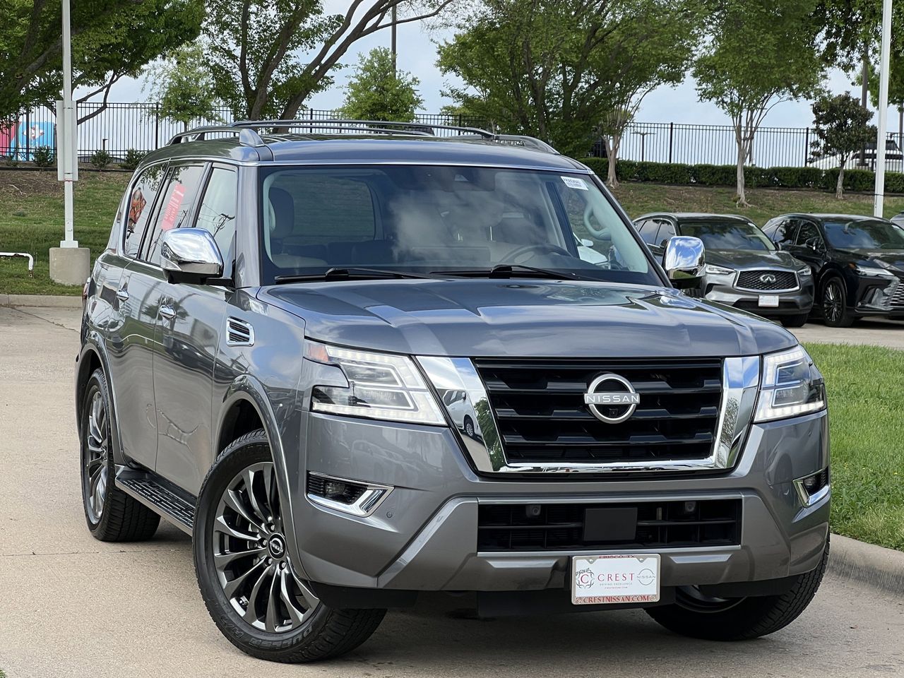 View vehicle photo 2