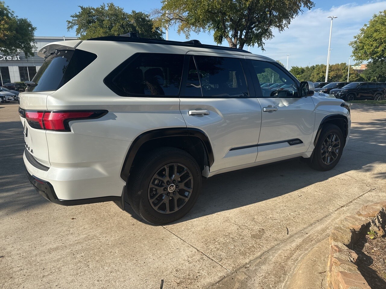 2024 Toyota Sequoia Platinum photo 2
