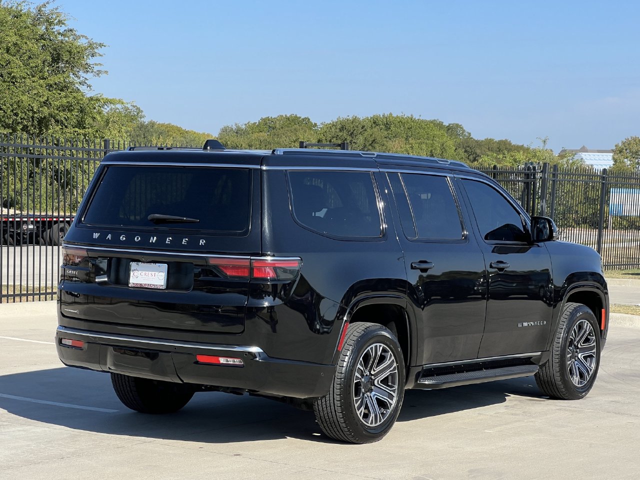 2023 Jeep Wagoneer 5