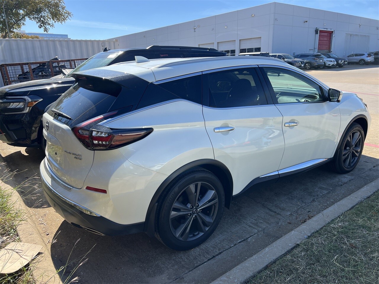 2024 Nissan Murano Platinum photo 2
